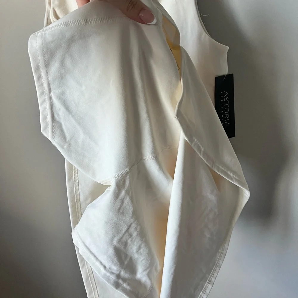 NWT ASTORIA White Mini Dress with Black Accents - Picture 3 of 3